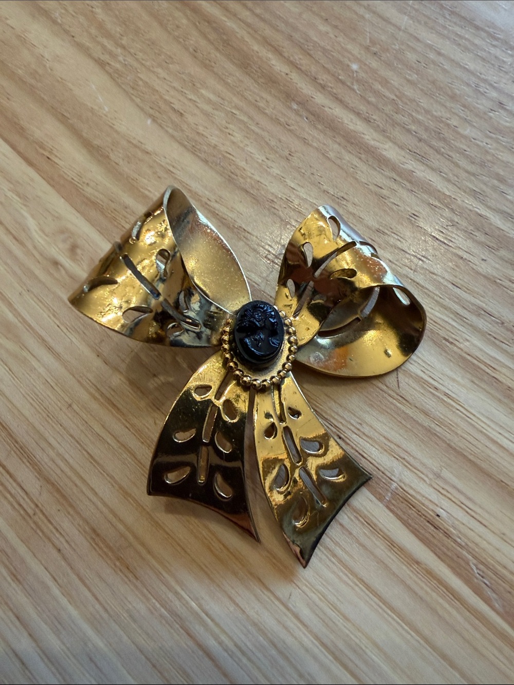Coro Bow Cameo Brooch